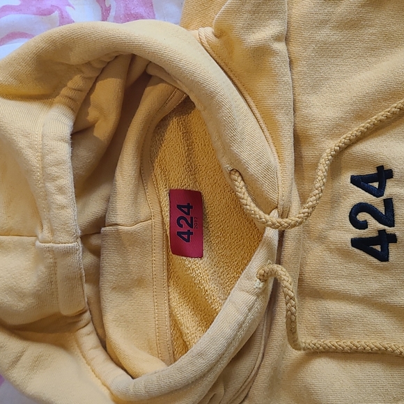 424 sweater - Picture 2 of 3